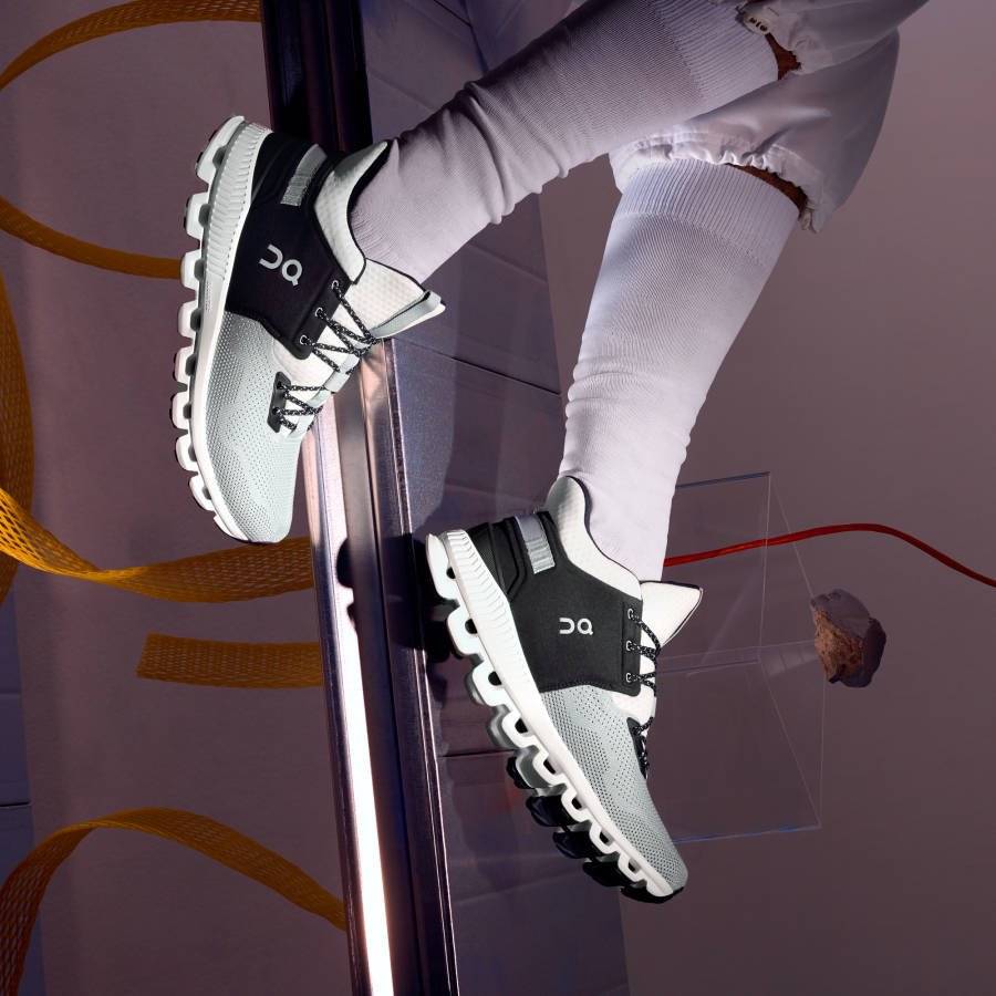On Cloud Hi Edge White / Black | SN-ON28302