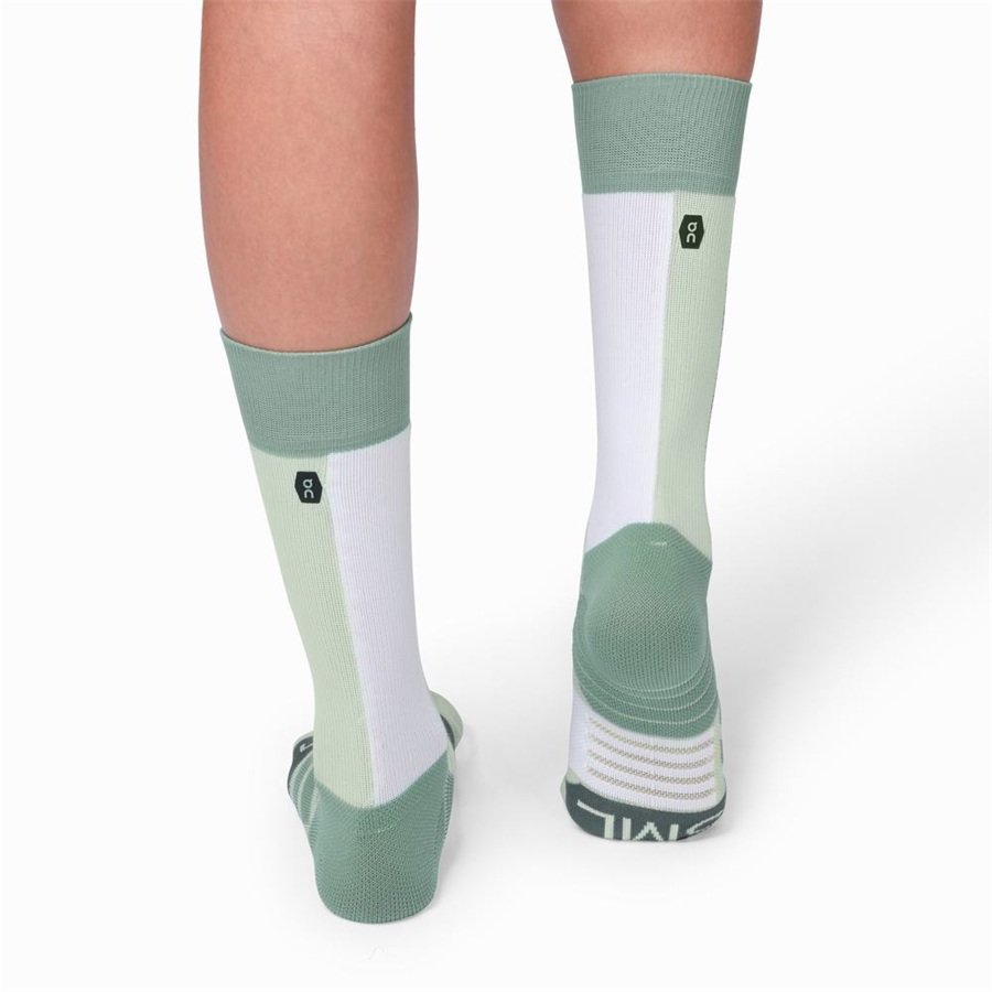 On High Green / White | SN-ON29152